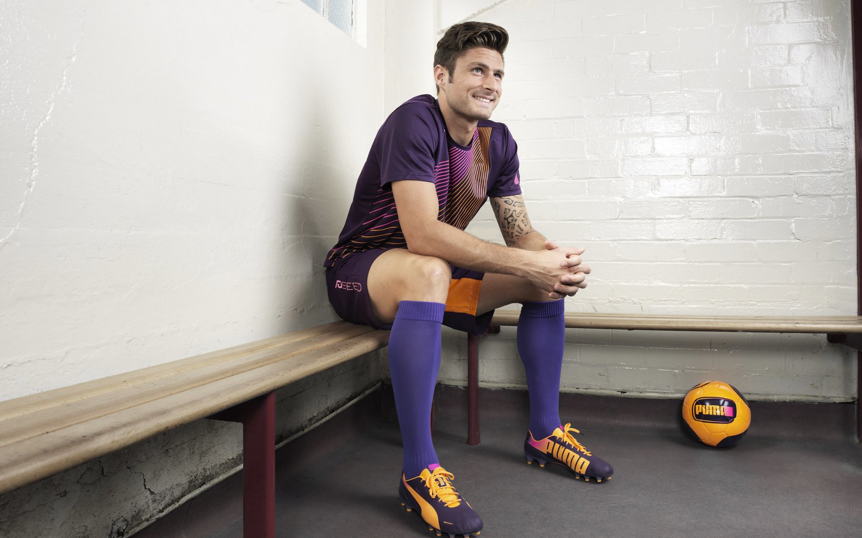 九游下载中心-“罗密欧·冈萨雷斯的进攻突破与团队配合，帮助阿根廷美洲狮队战术多样化”